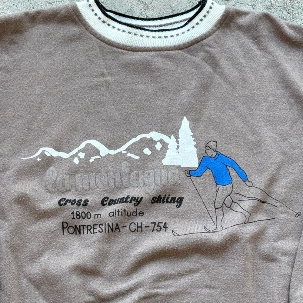 triangl swimwear Taupe Crewneck Sweatshirt with Blue Ski Graphic - Picture 4 of 7